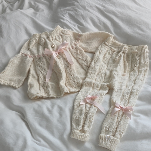 Knit Baby Outfit with Pink Bows 2p Set
